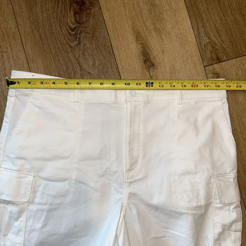 Loft Women's Size 12‎ Cargo Shorts Cut Off Mid Rise 4
